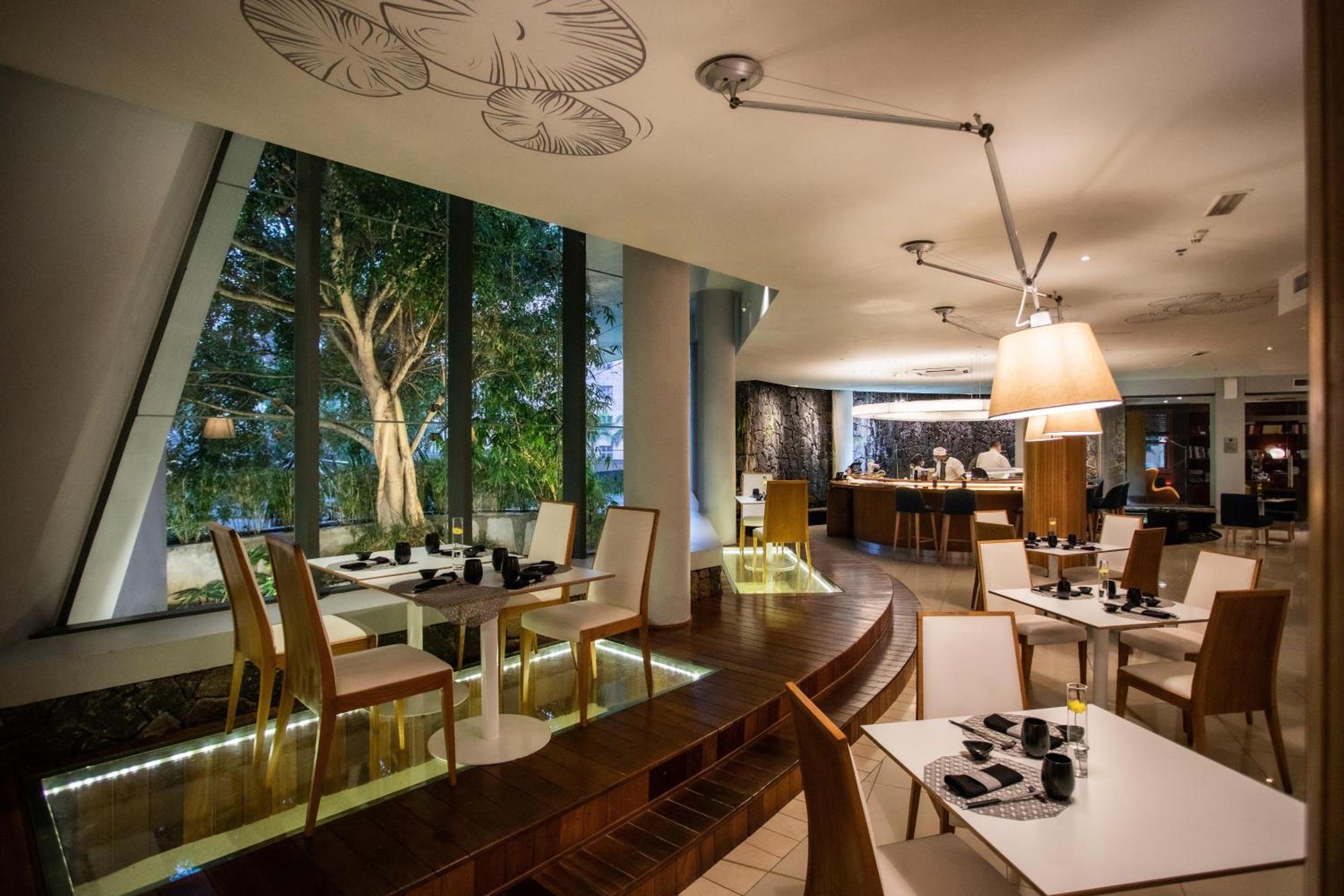 Hennessy Park Hotel Quatre Bornes Esterno foto