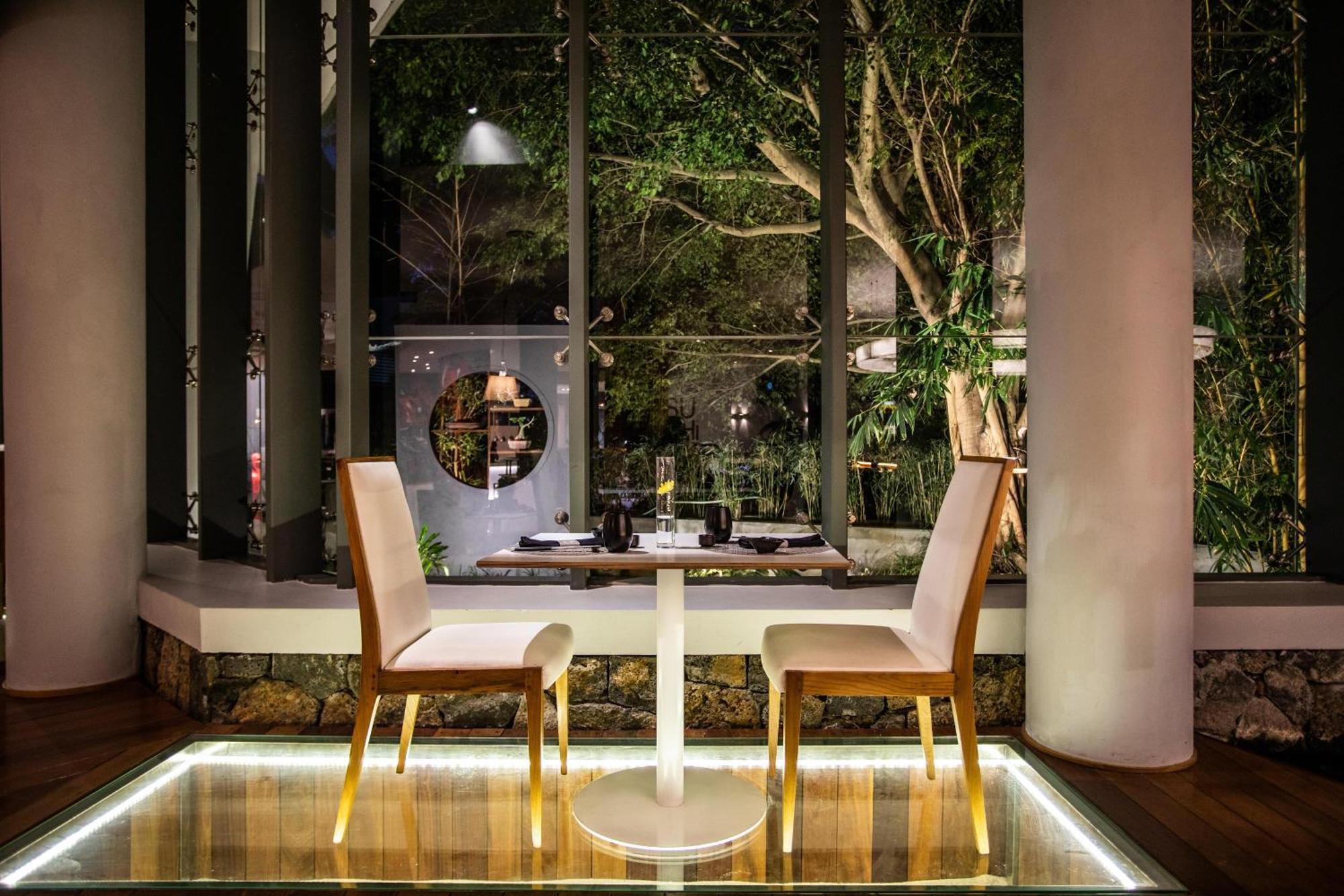Hennessy Park Hotel Quatre Bornes Esterno foto