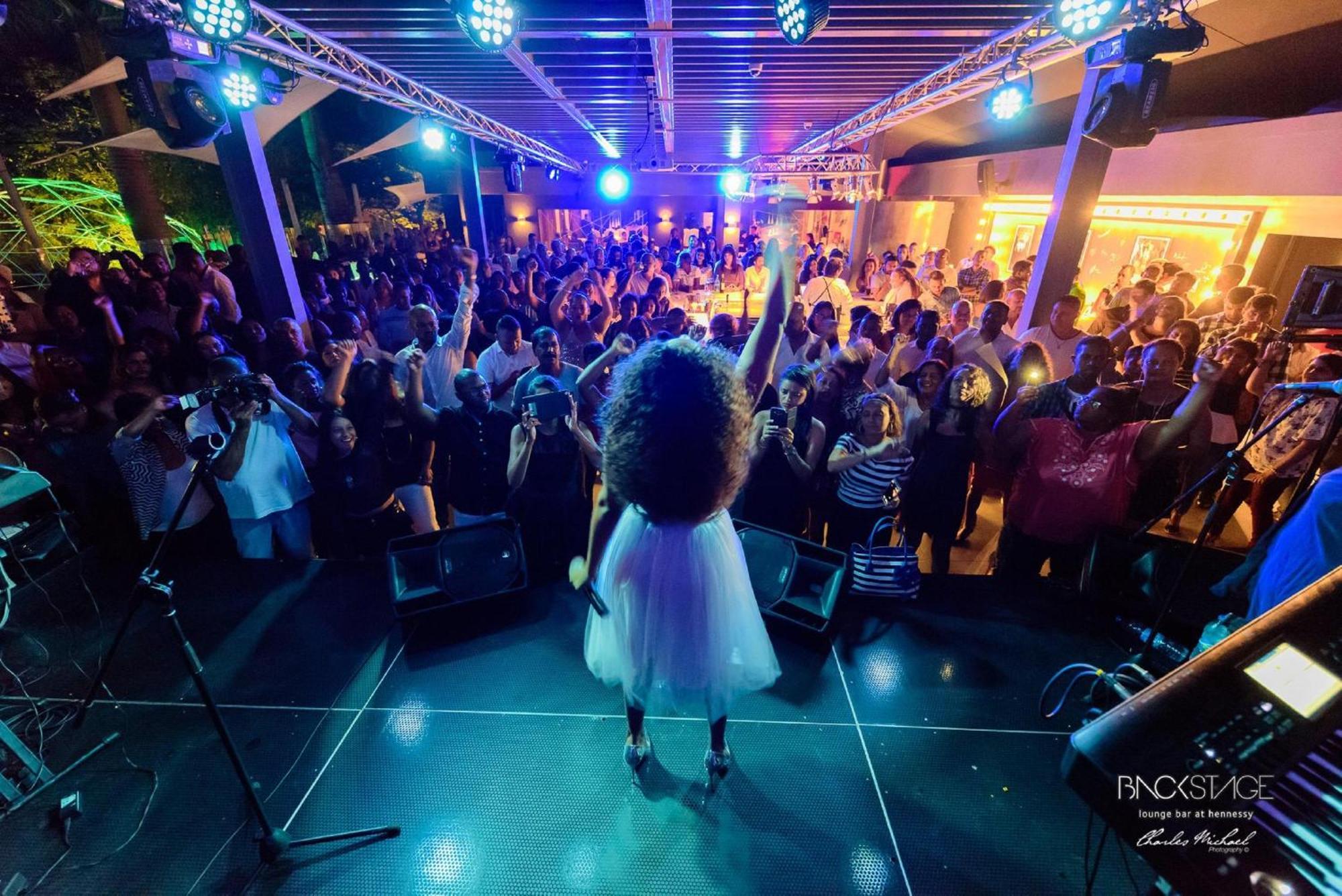 Hennessy Park Hotel Quatre Bornes Esterno foto