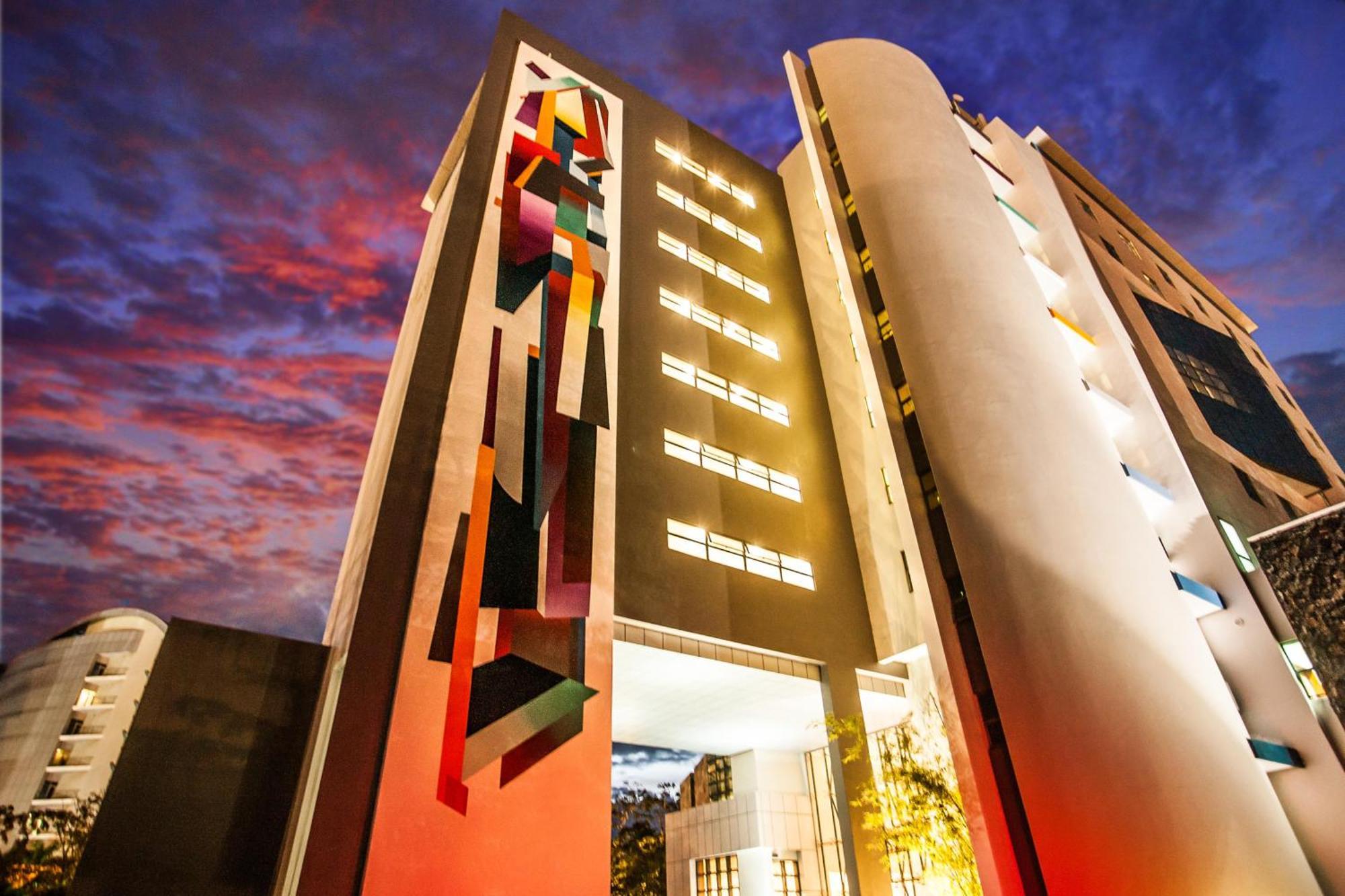Hennessy Park Hotel Quatre Bornes Esterno foto