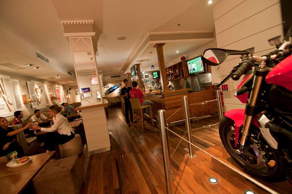 Hennessy Park Hotel Quatre Bornes Esterno foto